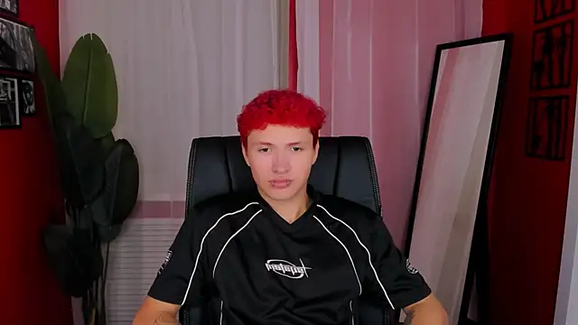 JonnyDarka online show from November 2025 04:55:02 AM