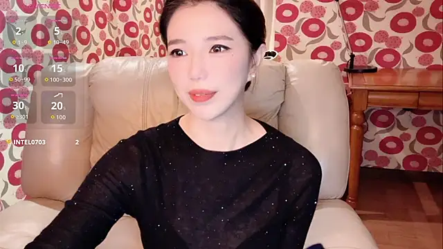 Snapshot of miss-lin chatting on November 2025 01:22:02 PM miss-lin online show from November 2025 01:22:02 PM