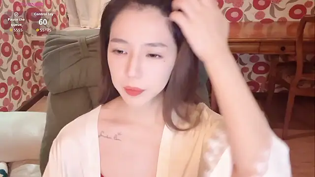 Snapshot of miss-lin chatting on December 2025 01:20:01 PM miss-lin online show from December 2025 01:20:01 PM