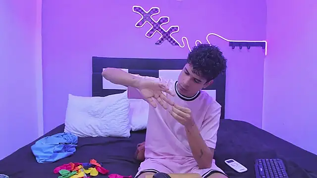 Lucky boys  X online show from January 2026 06:31:01 PM