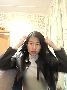 luy-xinh02 online show from November 2025 12:13:02 AM