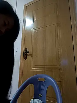 luy-xinh02 online show from November 2025 02:05:02 PM