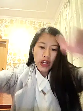 luy-xinh02 online show from November 2025 09:31:01 AM