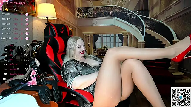 Nina Devillle online show from March 2026 11:21:02 AM