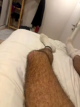 Snapshot of Sovaisback chatting on October 2025 04:25:02 AM Sovaisback online show from October 2025 04:25:02 AM