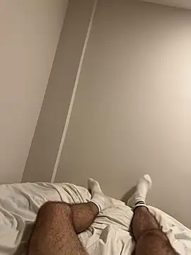 Snapshot of Sovaisback chatting on November 2025 04:14:01 AM Sovaisback online show from November 2025 04:14:01 AM