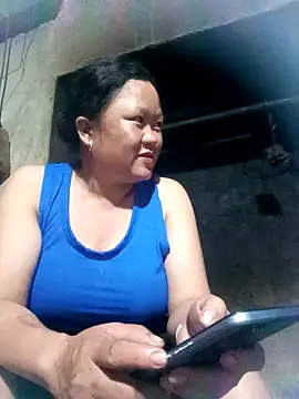 Snapshot of riso-00 chatting on October 2025 01:00:02 PM riso-00 online show from October 2025 01:00:02 PM