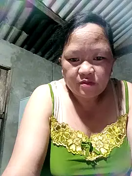 Snapshot of riso-00 chatting on October 2025 01:13:01 PM riso-00 online show from October 2025 01:13:01 PM