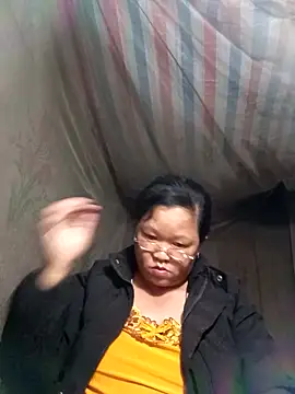 Snapshot of riso-00 chatting on November 2025 02:29:01 PM riso-00 online show from November 2025 02:29:01 PM