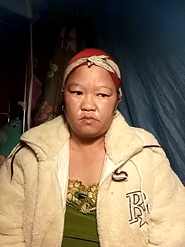 Snapshot of riso-00 chatting on November 2025 12:32:02 AM riso-00 online show from November 2025 12:32:02 AM