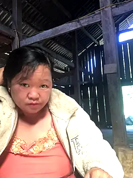 Snapshot of riso-00 chatting on November 2025 04:15:02 AM riso-00 online show from November 2025 04:15:02 AM