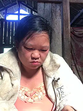 Snapshot of riso-00 chatting on November 2025 05:00:02 AM riso-00 online show from November 2025 05:00:02 AM