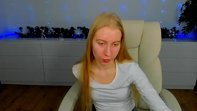 Alina Blonde online show from December 2025 06:33:01 AM