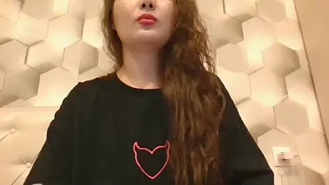Calyna online show from July 2026 09:57:01 PM