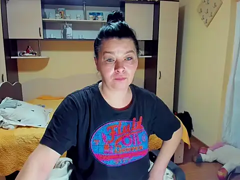 Snapshot of Soffy_Skye chatting on February 2026 05:00:02 AM Soffy Skye online show from February 2026 05:00:02 AM