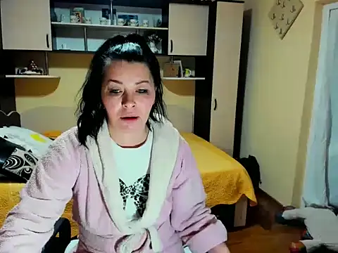 Snapshot of Soffy_Skye chatting on February 2026 04:54:01 AM Soffy Skye online show from February 2026 04:54:01 AM