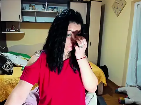 Snapshot of Soffy_Skye chatting on February 2026 05:06:02 AM Soffy Skye online show from February 2026 05:06:02 AM