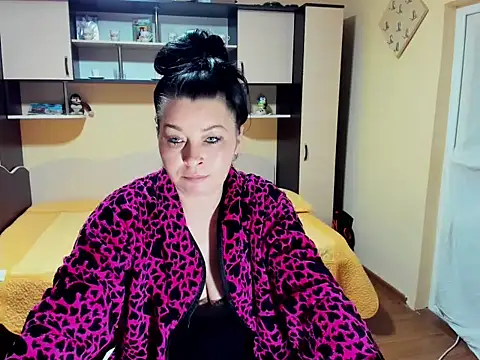 Soffy Skye online show from March 2026 04:51:02 AM