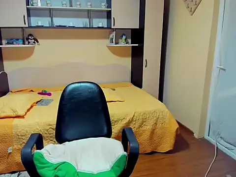 Soffy Skye online show from April 2026 02:32:01 AM