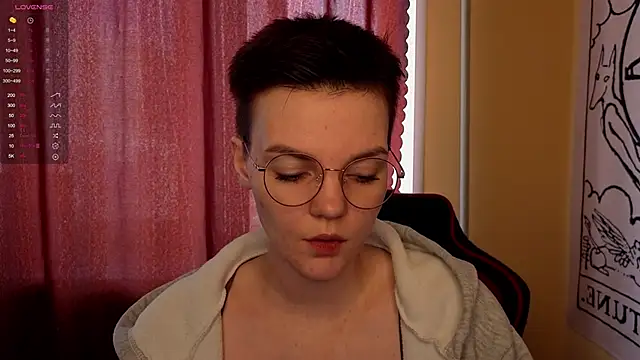 Snapshot of KrisNeal chatting on October 2025 09:40:01 AM KrisNeal online show from October 2025 09:40:01 AM