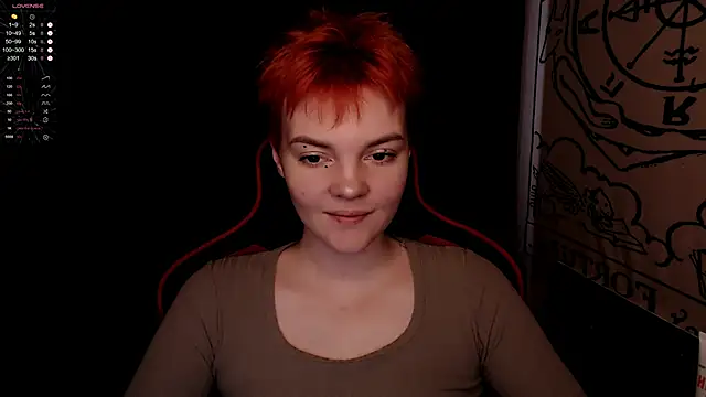 Snapshot of KrisNeal chatting on November 2025 09:31:02 AM KrisNeal online show from November 2025 09:31:02 AM