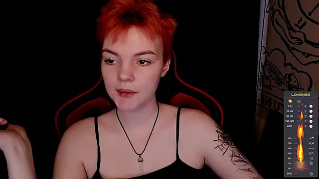 Snapshot of KrisNeal chatting on November 2025 09:07:02 AM KrisNeal online show from November 2025 09:07:02 AM