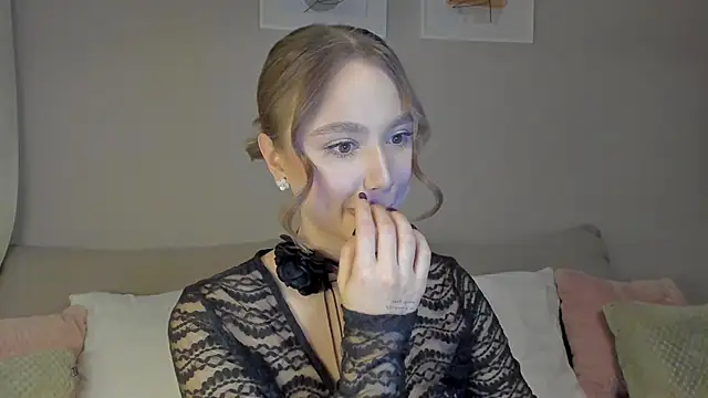 Snapshot of Stefa_Evans chatting on October 2025 05:32:02 PM Stefa Evans online show from October 2025 05:32:02 PM