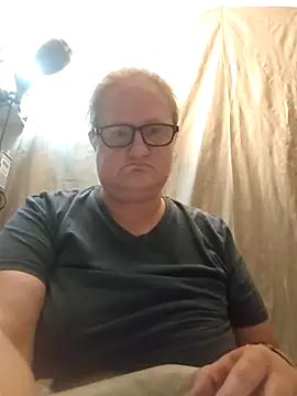 Snapshot of lindamarie_ chatting on September 2025 05:39:02 PM lindamarie online show from September 2025 05:39:02 PM