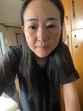 xiuchun100 online show from September 2025 03:00:02 AM