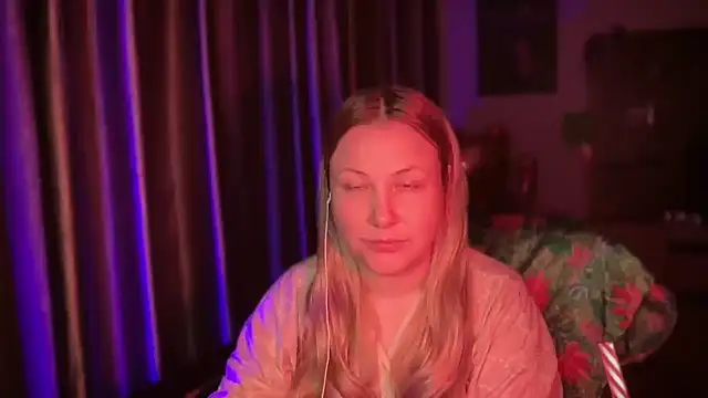 BikiHellena online show from April 2026 02:07:02 AM