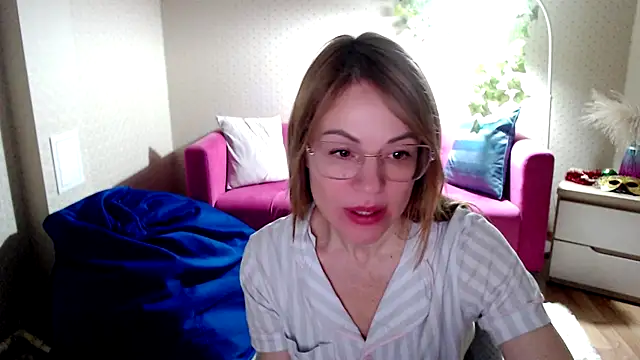 shy hot cat online show from November 2025 09:56:02 AM