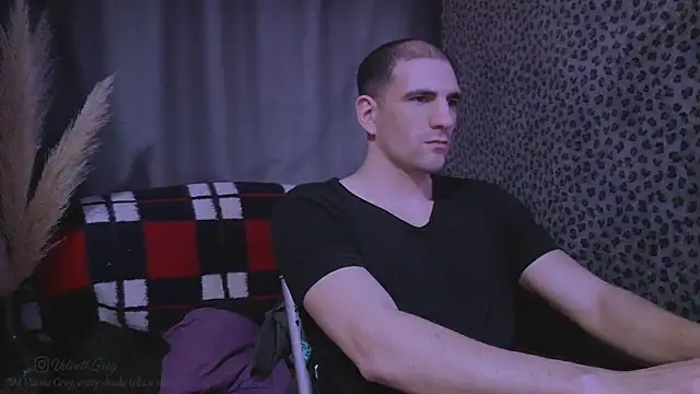 Snapshot of ObeyLust chatting on October 2025 08:31:01 PM ObeyLust online show from October 2025 08:31:01 PM