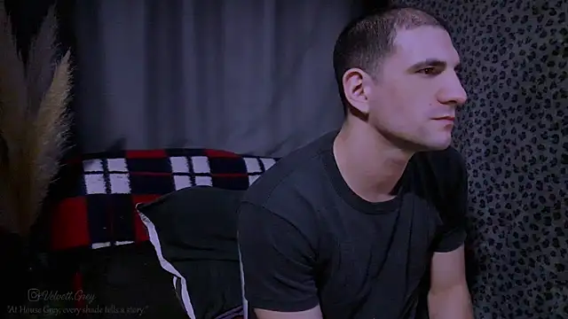 Snapshot of ObeyLust chatting on October 2025 02:34:01 AM ObeyLust online show from October 2025 02:34:01 AM