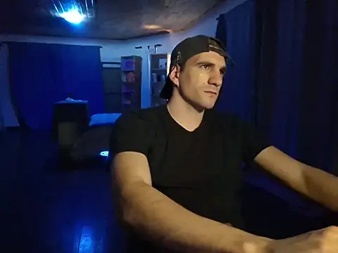 Snapshot of ObeyLust chatting on November 2025 12:31:02 AM ObeyLust online show from November 2025 12:31:02 AM