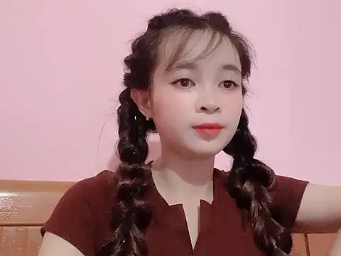 Snapshot of Suna7383 chatting on October 2025 03:30:01 PM Suna7383 online show from October 2025 03:30:01 PM