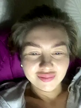 Snapshot of MartaLuna_ chatting on November 2025 07:41:02 PM MartaLuna online show from November 2025 07:41:02 PM