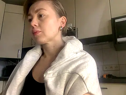 MartaLuna  online show from January 2026 09:45:02 AM