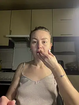 MartaLuna  online show from February 2026 09:13:01 PM