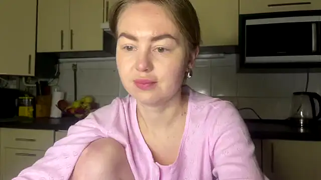 MartaLuna  online show from March 2026 10:20:01 PM