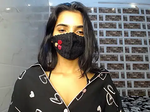 Snapshot of Sweetangle24 chatting on November 2025 10:09:02 PM Sweetangle24 online show from November 2025 10:09:02 PM