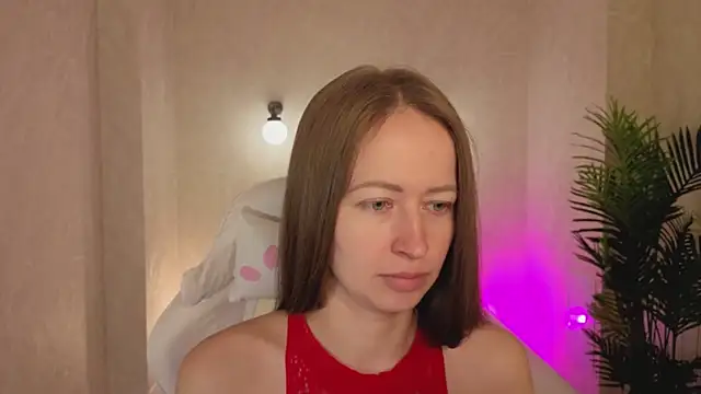 Snapshot of bella_li__ chatting on December 2025 01:22:01 AM bella li online show from December 2025 01:22:01 AM