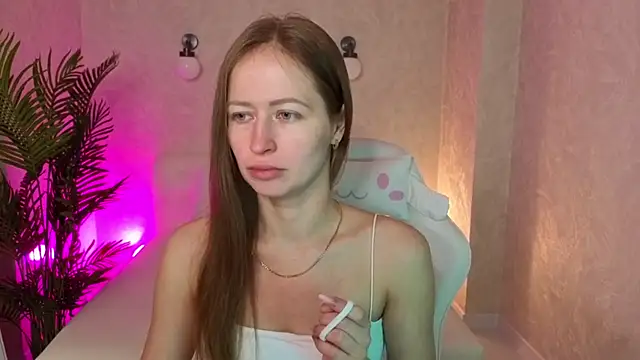 Snapshot of bella_li__ chatting on December 2025 01:24:02 AM bella li online show from December 2025 01:24:02 AM