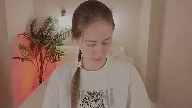 Snapshot of bella_li__ chatting on March 2026 01:33:02 AM bella li online show from March 2026 01:33:02 AM