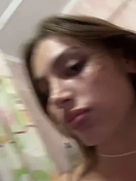 Elizabeth Tay online show from October 2025 05:33:02 PM