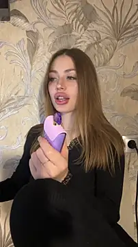 Elizabeth Tay online show from January 2026 08:00:02 PM