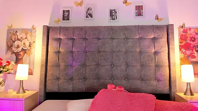 Linda Fosterr online show from March 2026 07:42:01 PM