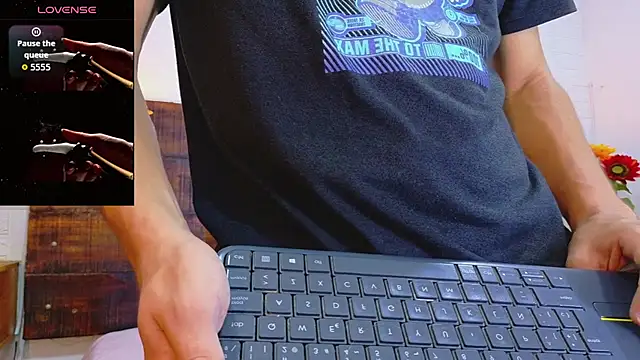 JhosuaVega online show from October 2025 01:56:01 AM