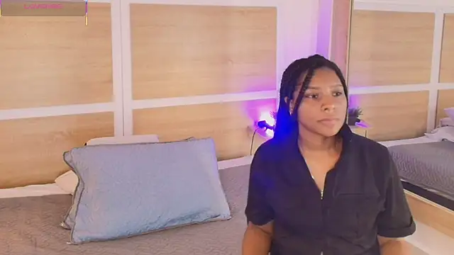 Snapshot of ValeryCortezm chatting on October 2025 01:23:04 PM ValeryCortezm online show from October 2025 01:23:04 PM