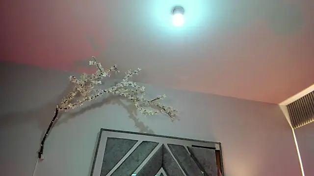 Isa Rouse   online show from November 2025 03:17:01 AM