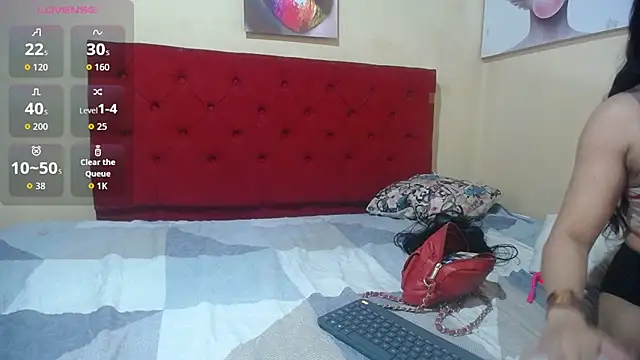 Snapshot of Anthonella_duran chatting on September 2025 02:29:02 PM Anthonella duran online show from September 2025 02:29:02 PM